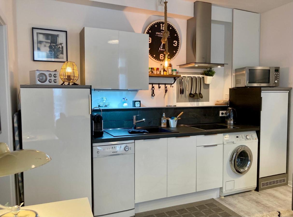 Living At Saarpartments - Adultsonly - Business & Holiday Homes With Kitchen For Long- And Short Term Stay, 3 Min To St Johanner Markt And Points Of Interest Saarbrücken Eksteriør billede